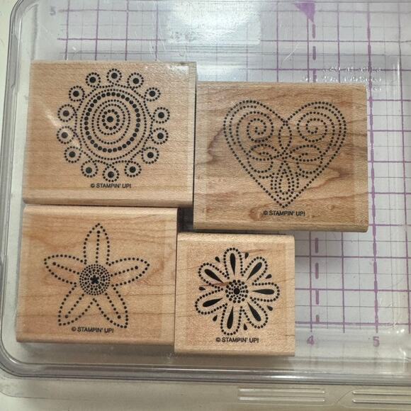 NEW Stampin’ Up Polka Dot Punches Wooden Block Rubber Stamp Set RETIRED - Picture 1 of 3
